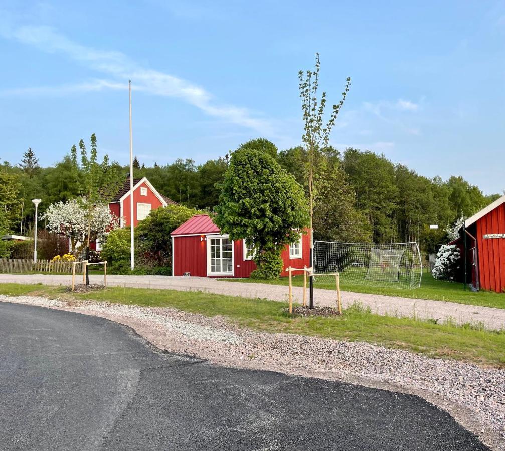 Lyckan - Minihus I Lantlig Miljoe Ulricehamn Ngoại thất bức ảnh